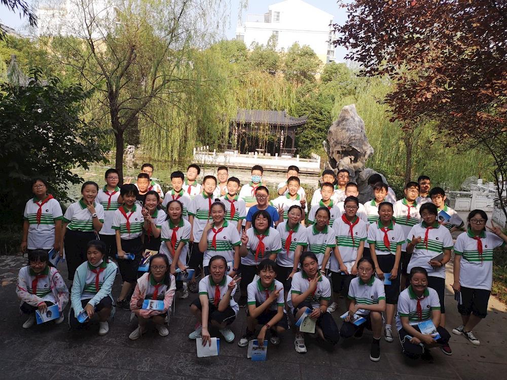 3ecdc3ab6f1a45e3b5af43481be72917.jpg